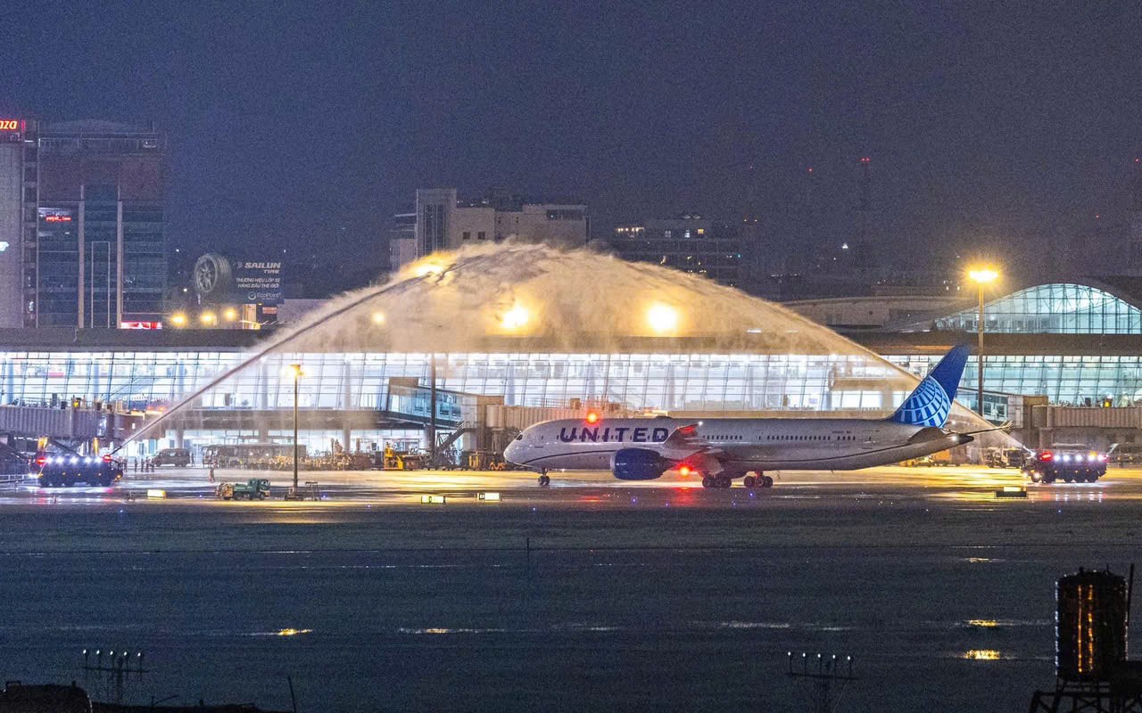 United Airlines trở lại Việt Nam
